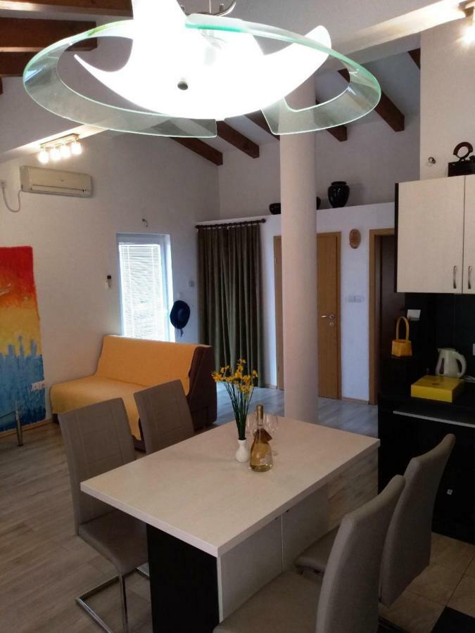 Apartmani Jovanovic Petrovac Εξωτερικό φωτογραφία