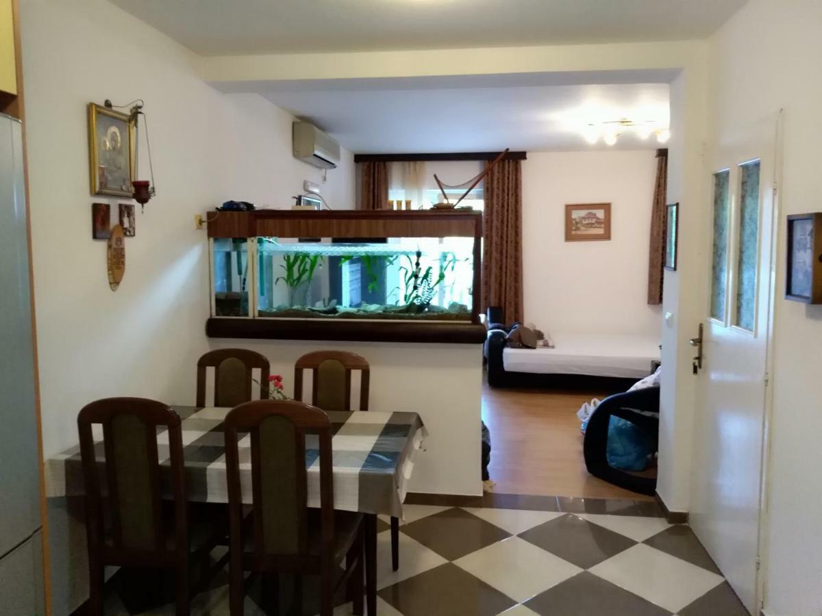 Apartmani Jovanovic Petrovac Εξωτερικό φωτογραφία